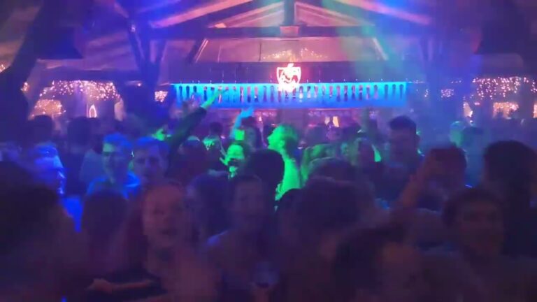 Houten Hutten in Hasselt: Ein verborgenes Paradies